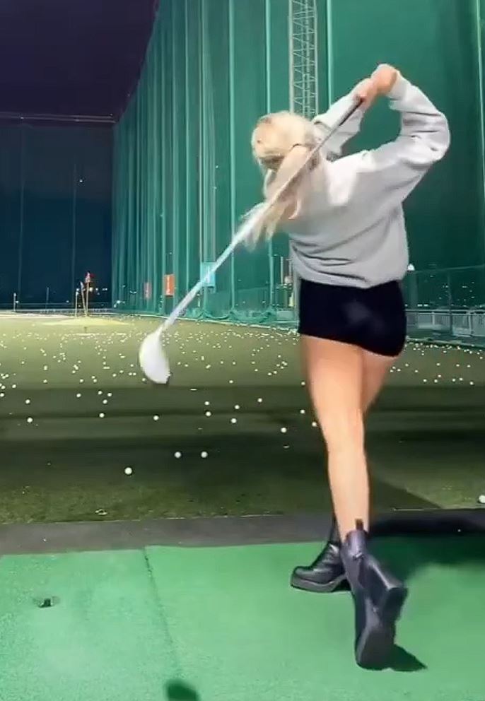 Paige Spiranac Rival Katie Sigmond Shows Off Amp 39 Outrageous Amp 39 Bum As Fans Paige Spiranac Rival Katie Sigmond Shows Off Amp 39 Outrageous Amp 39 Bum As Fans